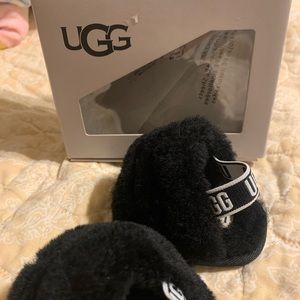 Baby ugg fluff yeah slides